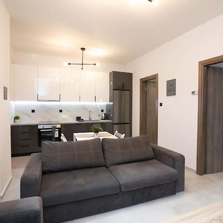 Modern & Comfy Apartment Saloniki Zewnętrze zdjęcie